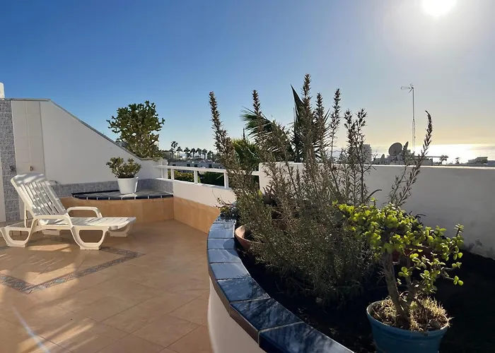 Lovely Sunny Apartment *